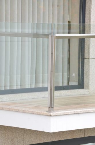 guarda-corpos-das-varandas-em-vidro-laminado-66-incolor4